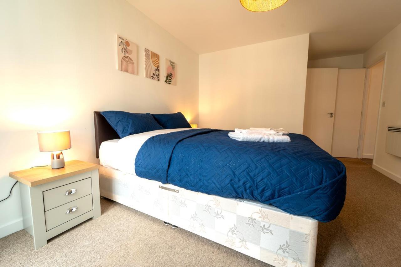Spacious Apartment In Woking Town Centre Extérieur photo